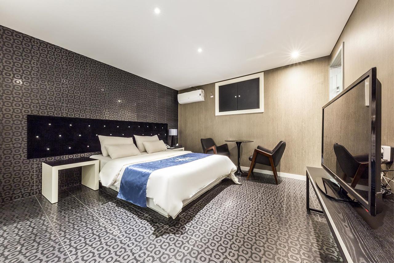 Cheonho Hotel The Blue سيول المظهر الخارجي الصورة
